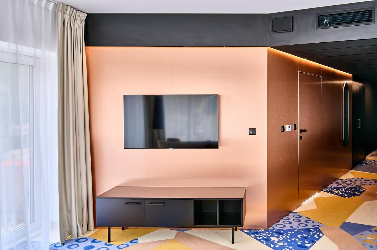 Biala Perla - Czarna Gora Resort 西恩纳 外观 照片